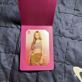 ITZY Bench Photocard