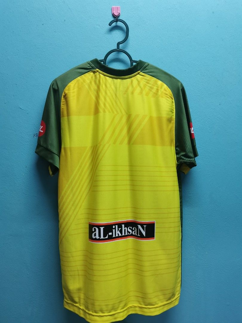 Jersi Kedah FA 2018 Home, Men's Fashion, Activewear on Carousell