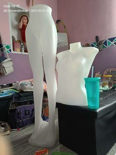 Leg Mannequin with Stand like new