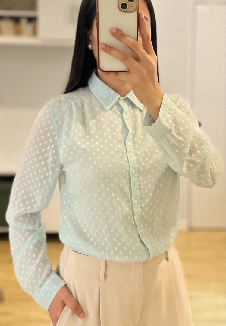 Light Mint Green Lace Longsleeve Polo (Category: Longsleeves) located in Talavera. Submitted by jtdeclutters (Listing ID 1302679272, Image 2). Description: Light and breezy. Front part has lining so it's not that see-through (per the photos). .