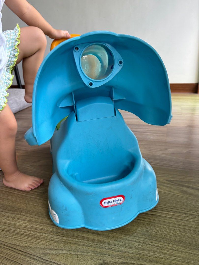 Little tikes ride on/walker (Category: Infant Playtime) located in Quezon City. Submitted by cindoypalaboy (Listing ID 1302569949, Image 2). Description: Super sturdy and makapal platic. Still in good condition, but with signs on use. Small storage in front and under the seat. No box Loc: horseshoe cubao qc.