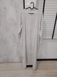 (Category: ) located in . Submitted by ibushop (Listing ID 1302619475, Image 1). Description: .