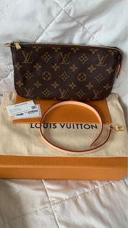 (Category: ) located in . Submitted by luxbag88 (Listing ID 1302616574, Image 1). Description: .