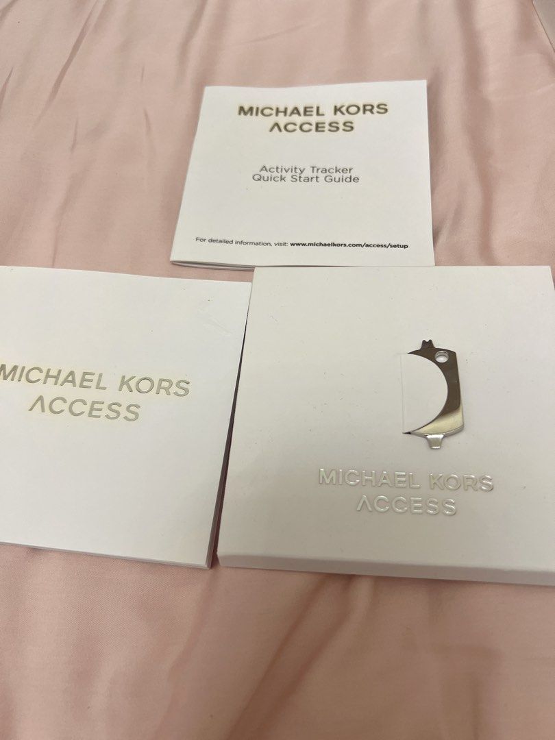 Michael kors access thompson hotsell