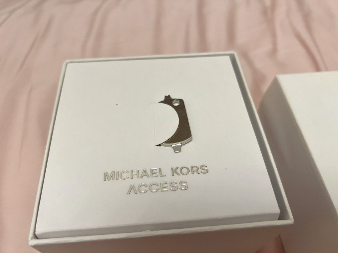 Michael Kors Access Thompson Tracker