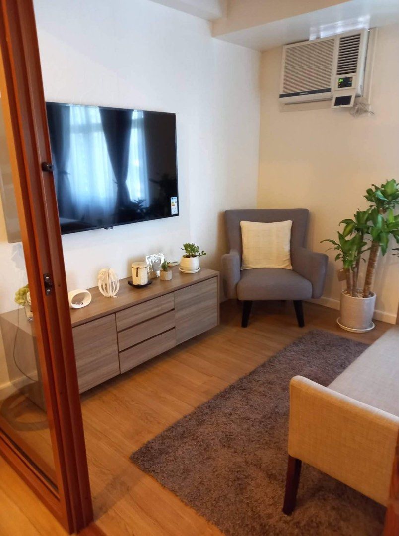 Nicely Interiored studio Meranti Two Serendra (Category: Apartments & Condos) located in Taguig. Submitted by dengarces (Listing ID 1302557381, Image 2). Description: See to appreciate - very cozy.