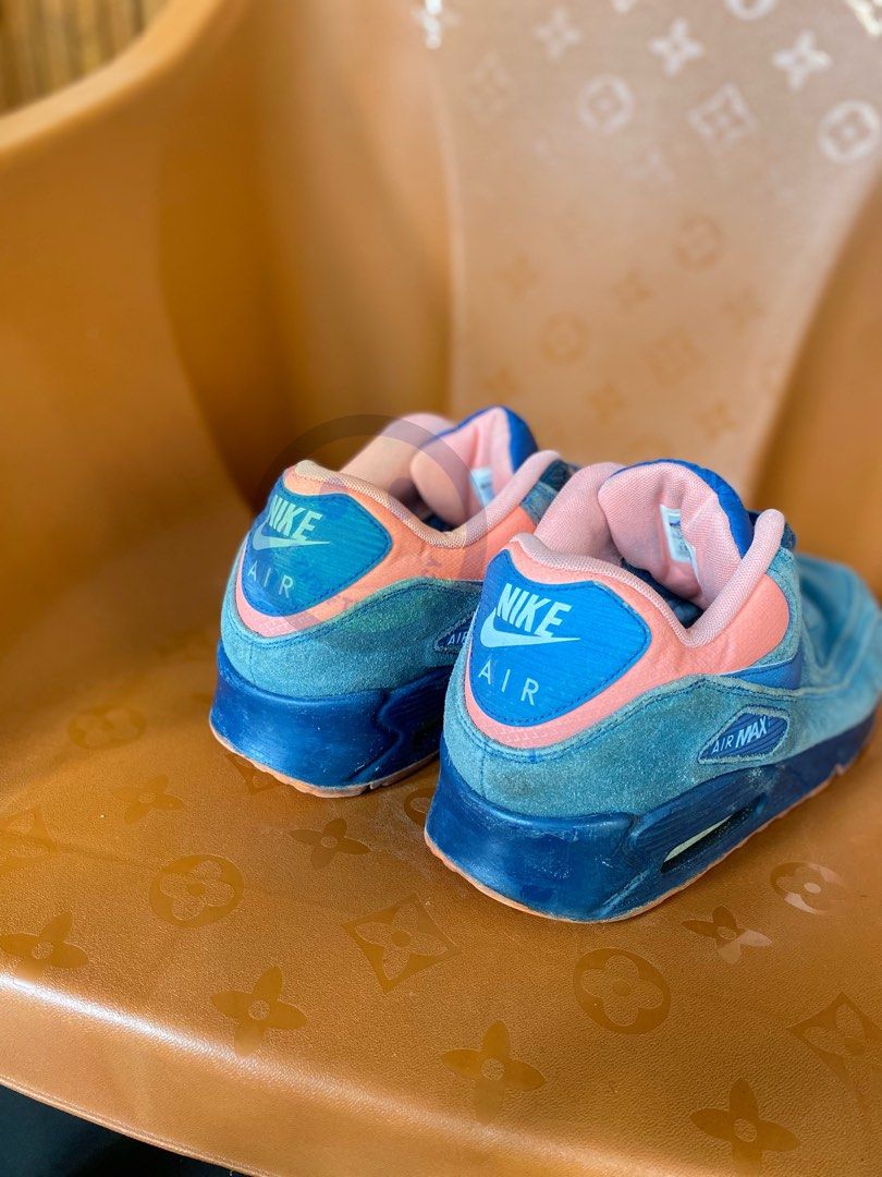 airmax pink blue
