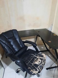 Office chair / L type table