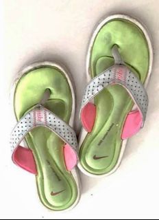 Orig Nike memory foam slipper