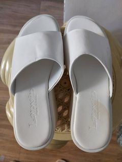 P850
Size 36
# 21061 Lanvin sandal/ wedge