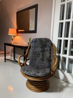 Papasan / rattan cushioned chair