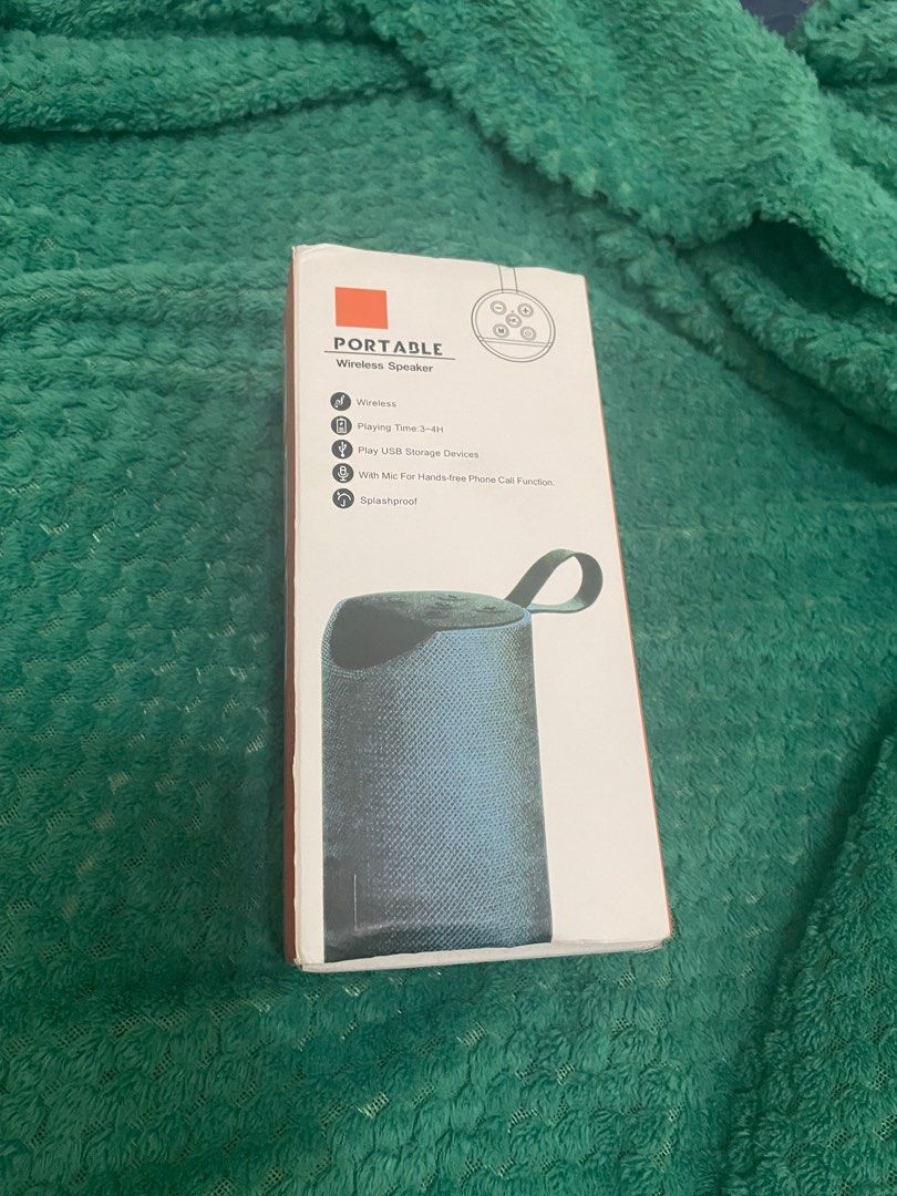 Portable Bluetooth Speaker (Category: Portable Audio Accessories) located in Taguig. Submitted by declutter_dad (Listing ID 1302625332, Image 1). Description: .