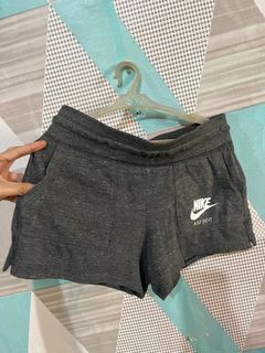 Preloved Nike Short for women