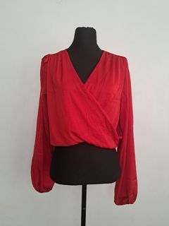 Red chic top