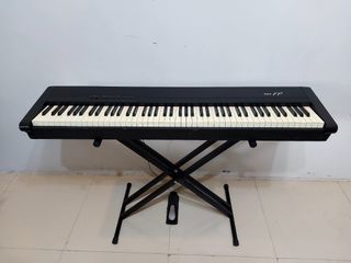 ROLAND FP-1 STAGE PIANO
