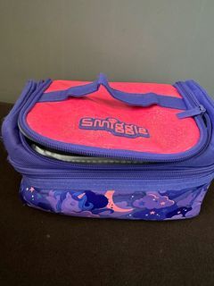 Smiggle double decker lunch box