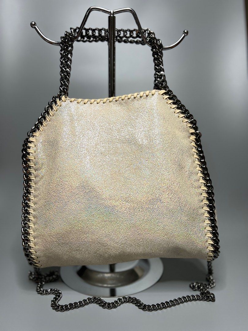 Stella McCartney Falabella Perled (Category: Luxury Bags & Wallets) located in Manila. Submitted by zapantaesther (Listing ID 1302696946, Image 3). Description: Stella McCartney Falabella 2 way bag can be used as handbag or sling bag No issues In excellent condition.