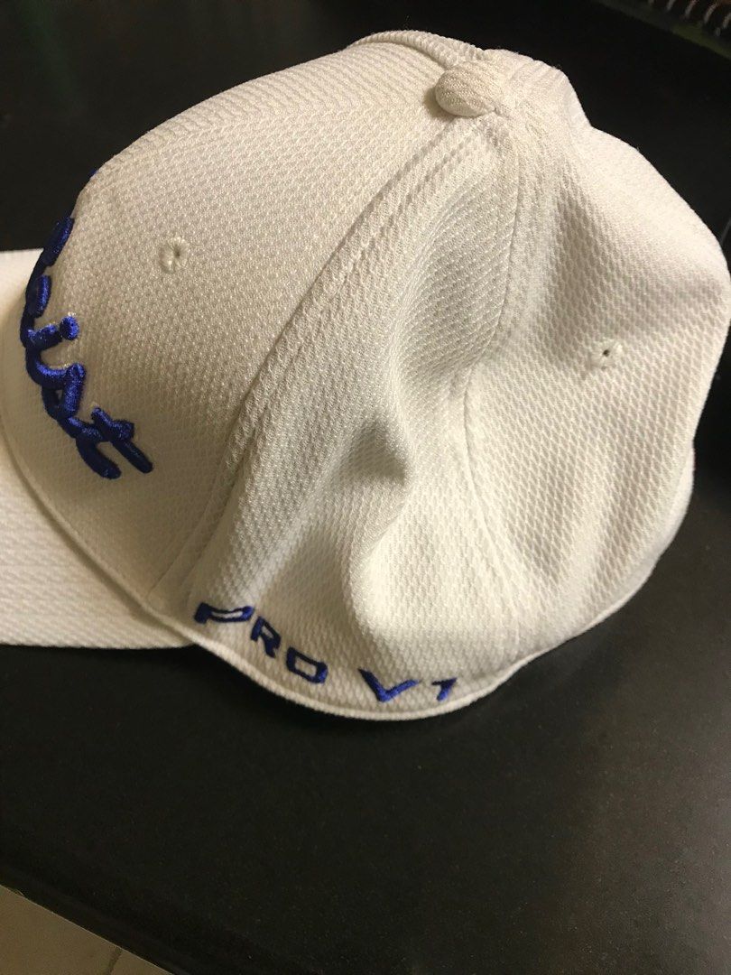 Titleist Golf Tour performance cap (white) (Category: Caps & Hats) located in Bulacan. Submitted by dailybumps (Listing ID 1302576875, Image 3). Description: original used twice only use for golfing 10/10 size large.