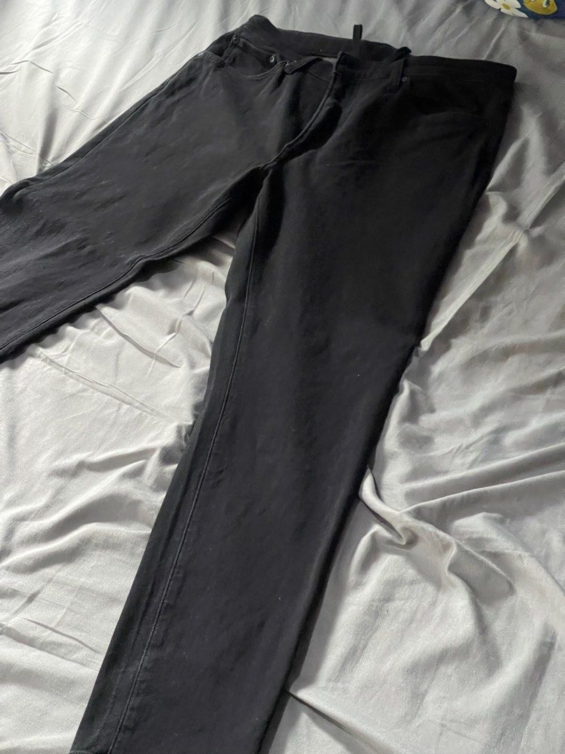 UNIQLO Ultra Stretch Jeans (Category: Jeans) located in Manila. Submitted by deymdaniel (Listing ID 1302596647, Image 2). Description: Bought from uniqlo for 2k Good as new, only worn less than 5 times. Jeans can stretch. just selling some clothes i dont wear anymore W32 L42 Leg Opening 6 .
