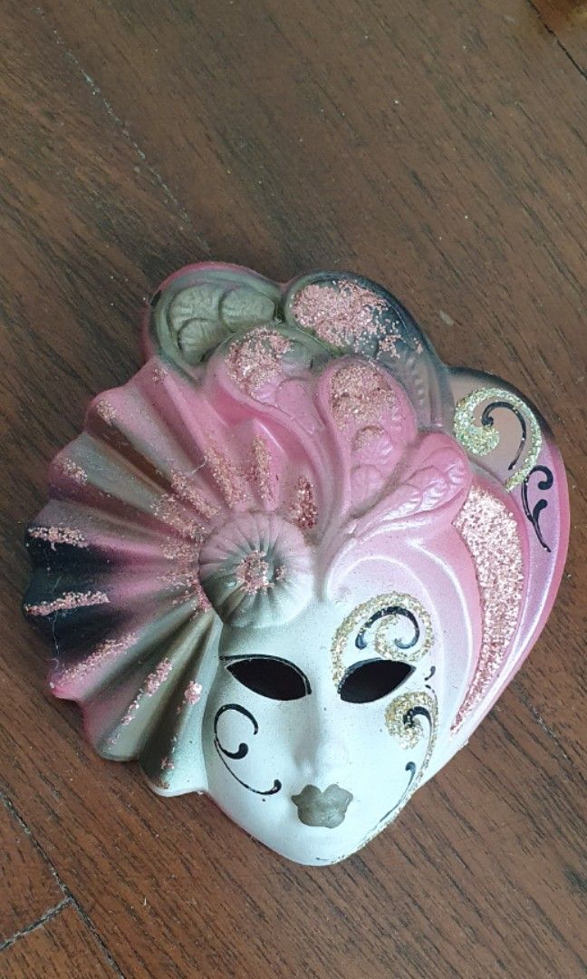 Venetian Masks (Category: Vintage Collectibles) located in Singapore. Submitted by amandarhling (Listing ID 1302619160, Image 3). Description: Authentic decorative venetian masks. all for $20..