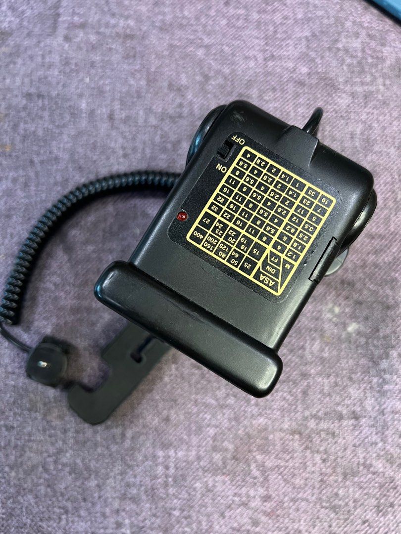 Vintage Camera Flash in Good Working condition (Category: Camera Bags & Carriers) located in Makati City. Submitted by affordableeleganceemporium (Listing ID 1302579266, Image 2). Description: The Vintage Camera Flash in good working condition is a sought-after item for collectors and photography enthusiasts alike. Here’s why it’s a valuable addition to any collection: 1. **Historical Significance:** Vintage camera flashes represent a bygone era 