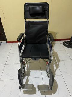 Wheelchair w/ free Walker