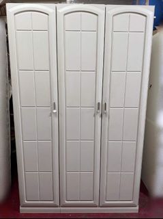 3 Door Wardrobe / Closet / Cabinet
