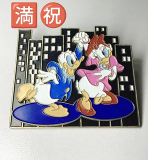 🈵㊗️  只在觀塘貨倉交收 迪士尼 限定版 胸針 可動唐老鴨 1.5吋 Donald Duck Daisy Disney 迪士尼 米尼米奇 老鼠 Mickey Mouse Minnie Walt Disney  Pin Pins 金屬襟章襟針 🈵㊗️64239408701059110
