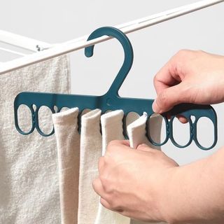 🆕️ IKEA Hanger with 8 Grip Clips