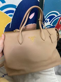 （分類：）位於 。 由 jcmwluvc 提交（商品編號 1302769947，圖片 1）。簡介： 。