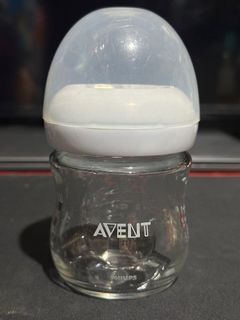 Avent glass bottle