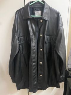 Bershka黑色vintage復古扣鈕彷皮外套 偏長 m size $5064207223273731110