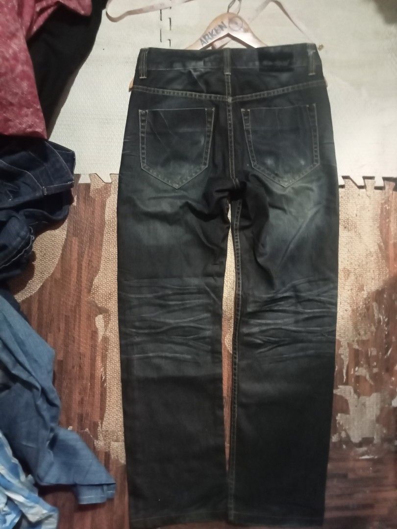 BIG TRAIN OSAKA (Category: Jeans) located in Sagay. Submitted by kennie_3377 (Listing ID 1302804796, Image 2). Description: in excellent condition.