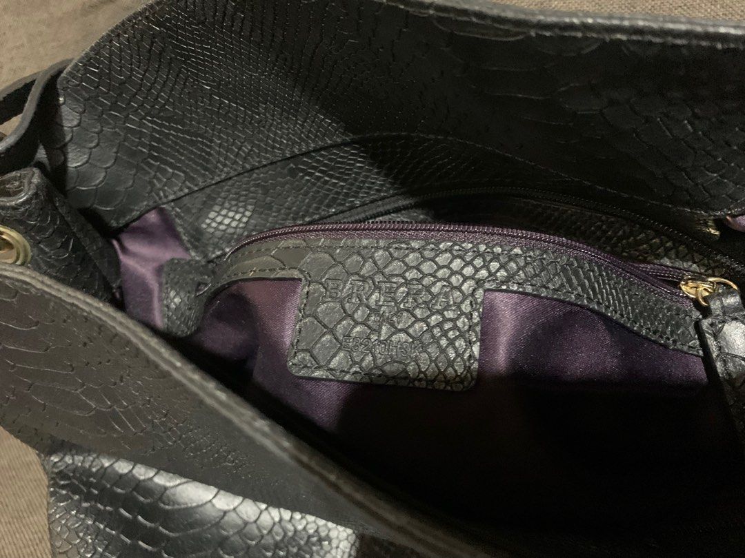 brera bag (Category: Shoulder Bags) located in Batangas. Submitted by devolerpyu19 (Listing ID 1302753892, Image 2). Description: intact lining can pass as new super ganda p po. not my type..