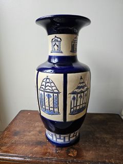 Bundle of Chinese Jar/Vase