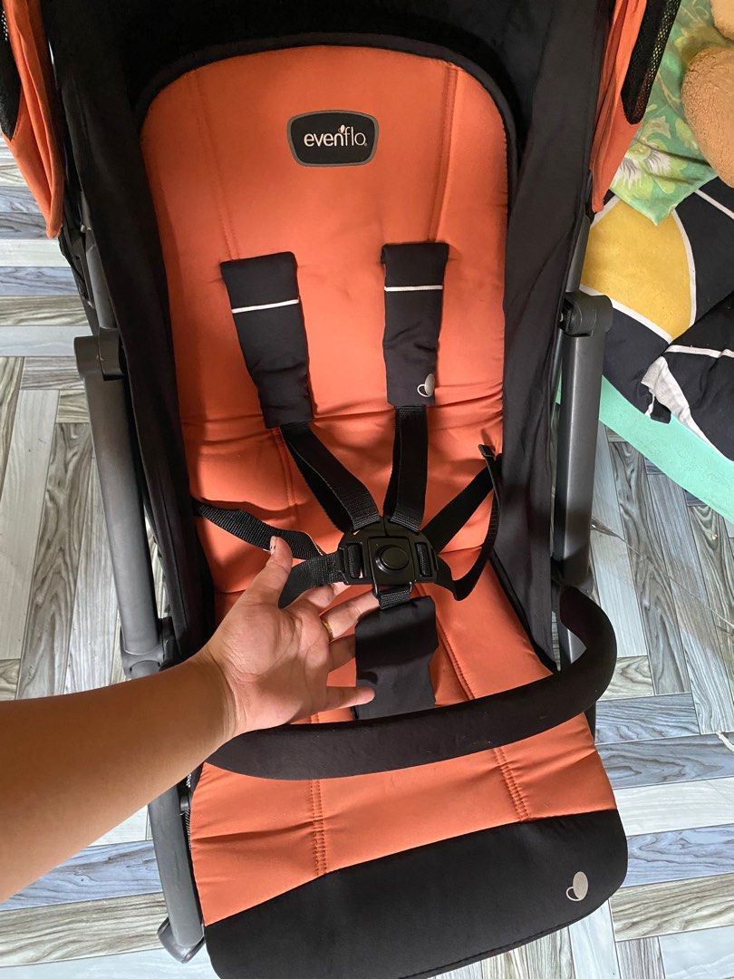 Cabin stroller evenflo X gb pockit (Category: Strollers) located in Manila. Submitted by gracediola_18 (Listing ID 1302781383, Image 2). Description: Cod or pick up cabin stroller pm for more info .