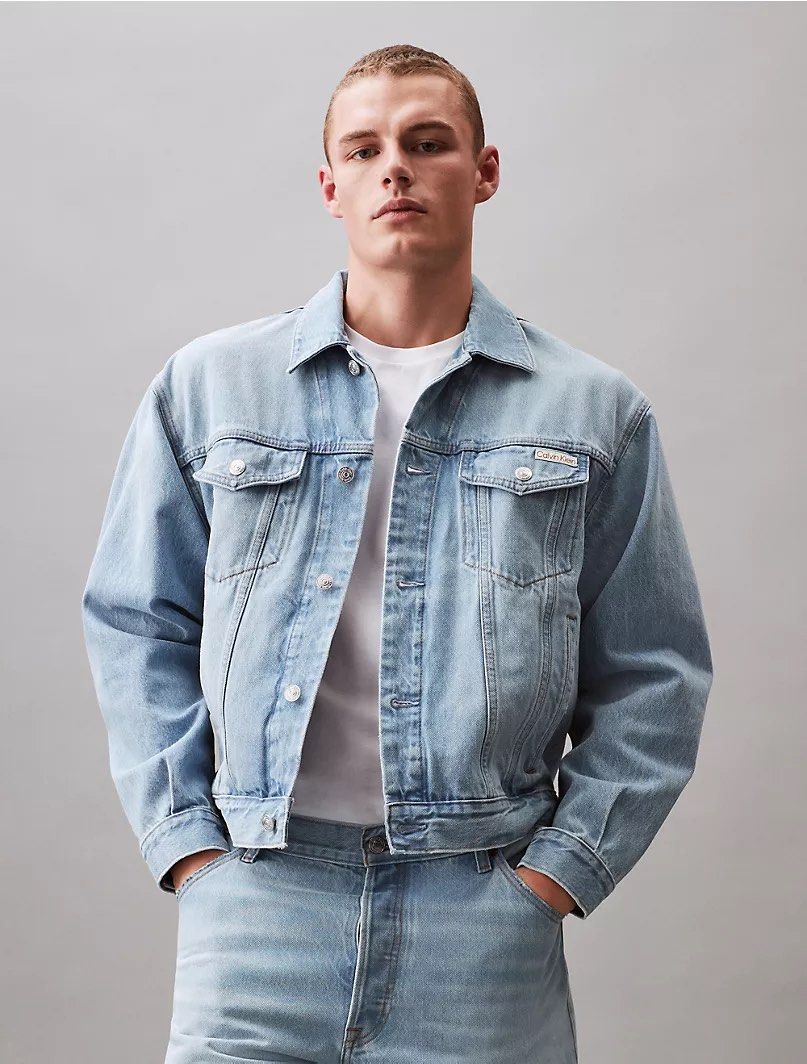 Calvin Klein Denim Trucker Jacket Men s Fashion Coats Jackets and Outerwear on Carousell