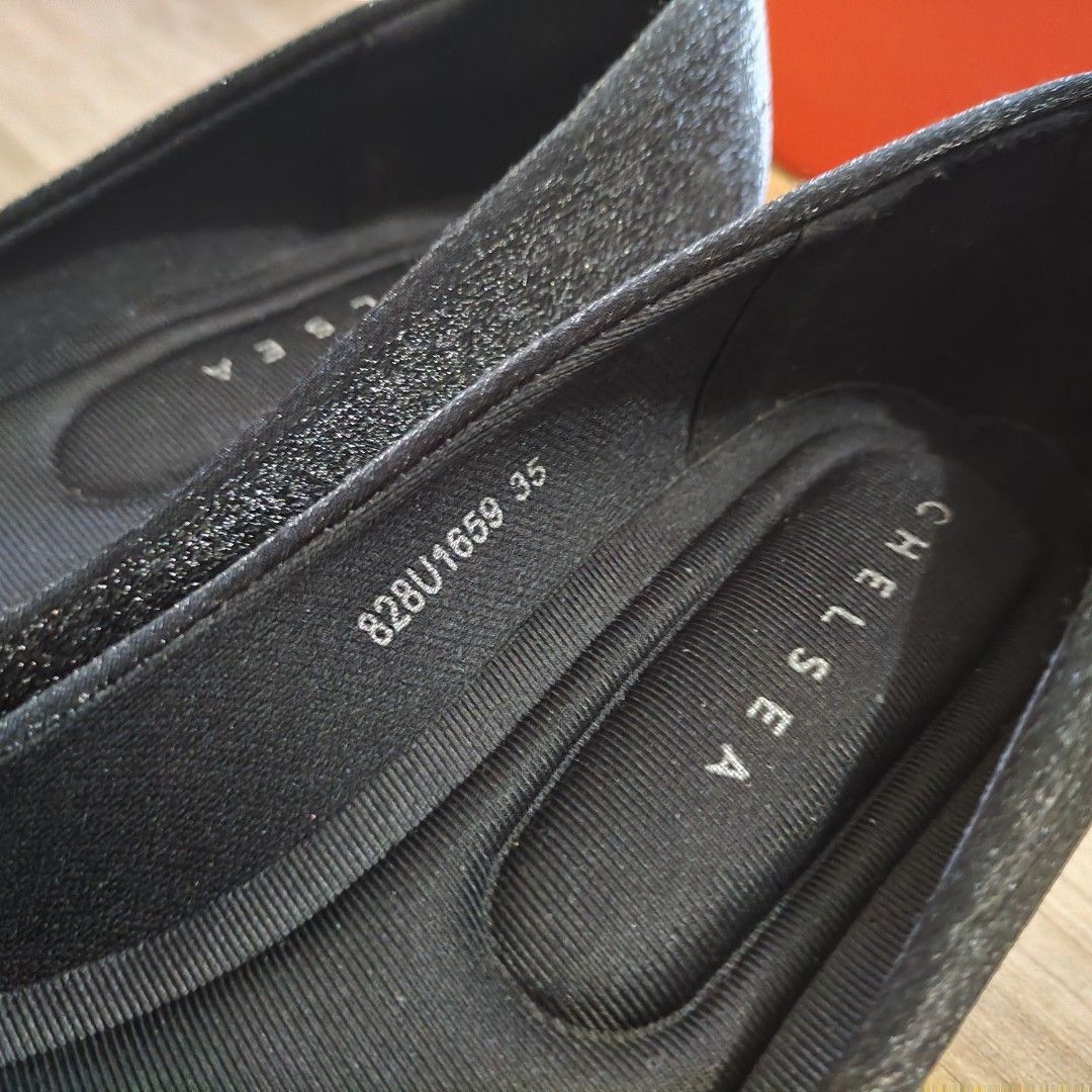 Chelsea black heeled shoes (Category: Heels) located in Iloilo. Submitted by lissuin (Listing ID 1302793021, Image 3). Description: Brand: Chelsea Size: 35 Heel height: 1.5" Condition: Almost new. Only used once for a concert. Comes with box. Features: Very comfortable insole. With silver streaks design. Original price: Php 1,599.00 Rfs: Decluttering Shipping fee c/o buyer. Willing to meet up if in Iloilo City.