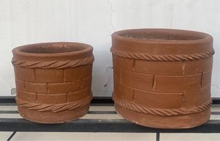 Clay pots for gardening plants 