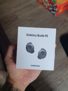 Galaxy Buds FE buds