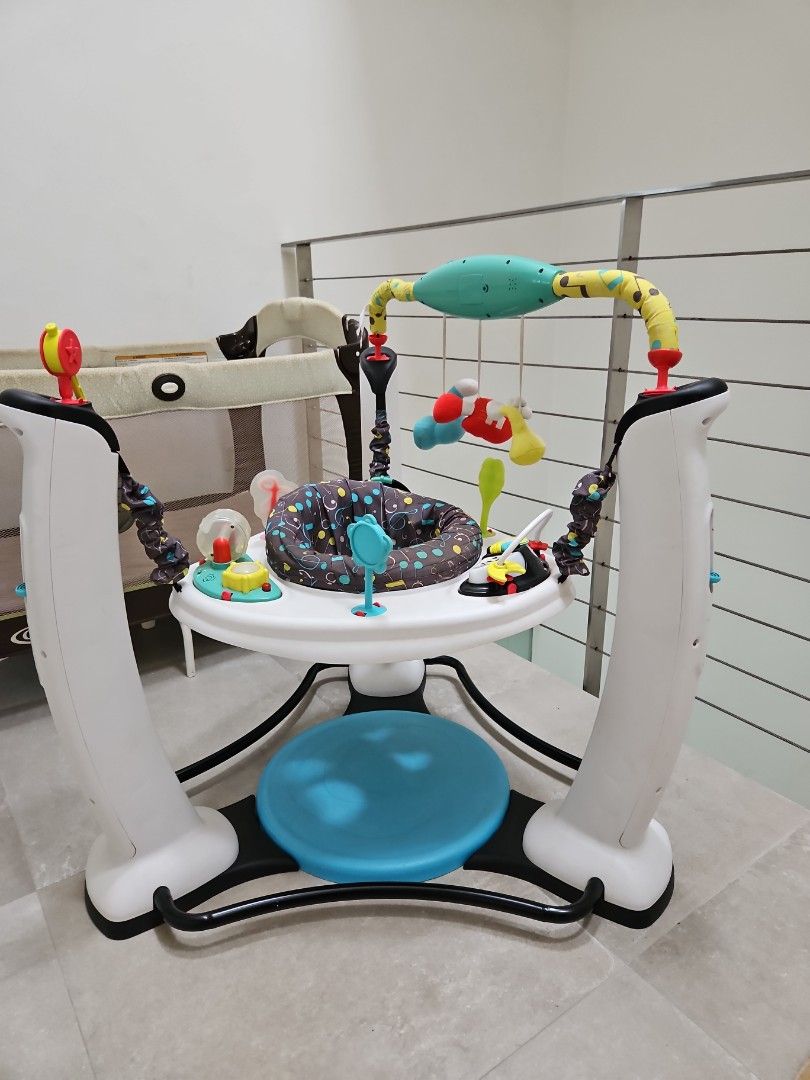 Graco pack play playpen and ExerSaucer Bouncer