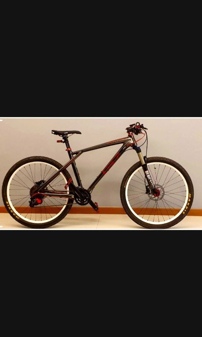 GT Zaskar Carbon Expert 2011 pristine condition no scratches on the frame drop price Sports Equipment Bicycles Parts Bicycles on Carousell