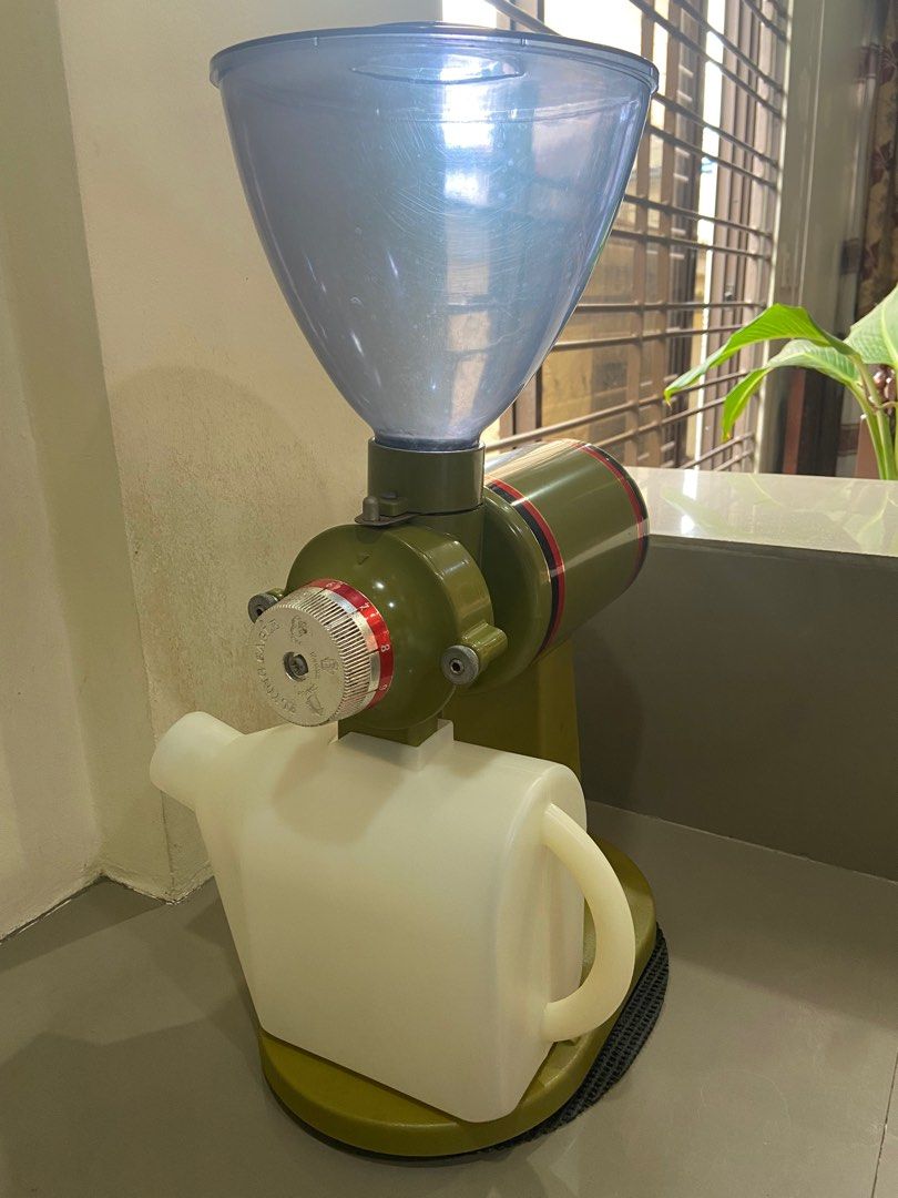 Heavy Duty Coffee bean / Nut Grinder (For Commercial Use) (Category: Coffee Machines & Makers) located in Quezon City. Submitted by hara.g (Listing ID 1302764191, Image 1). Description: COFFEE GRINDER (Commercial) Model: BY-800 Type: coffee/nut processing equipment Power: 360W | 1/3 hp Capacity: 900gr. Brief Description: Coffee Grinder Machine Two blades, grind coffee bean more fast and smooth, The thickness of coffee can be adjusted. Dimension: 
