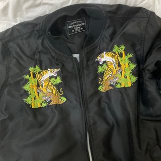 (Kategori: ) berada di . Dikirim oleh alihtangan (ID iklan 1302805506, Gambar 1). Deskripsi: .