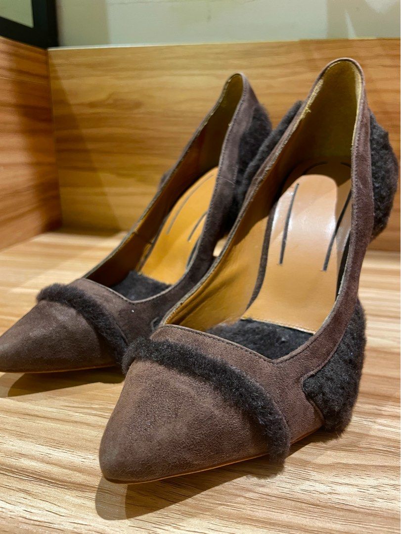 Japanese designer brown suede heels with fur trimmings, Women's
