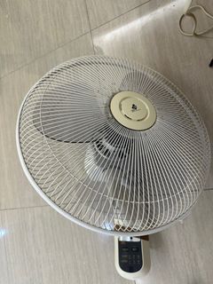 (Category: ) located in . Submitted by prisca88 (Listing ID 1302744804, Image 1). Description: .
