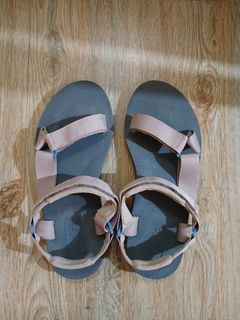 Keds sandal original 💯 size 8