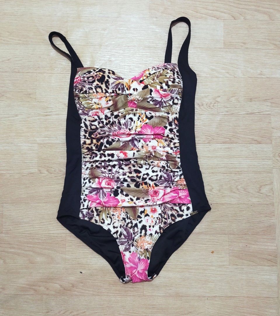Jantzen tummy control swimwear top