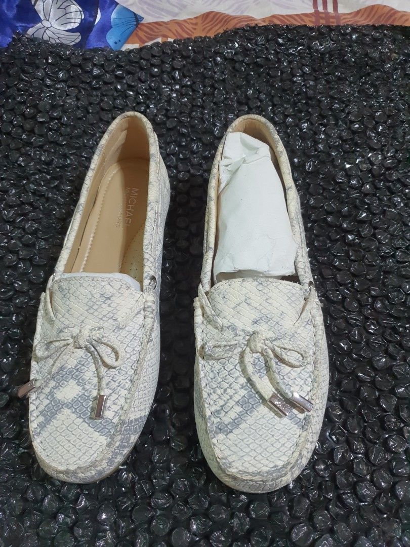MK loafer (Category: Loafers) located in Cainta. Submitted by condoandstuff (Listing ID 1302796509, Image 2). Description: Original from US. available sizes - US6, 6.5 and 7.