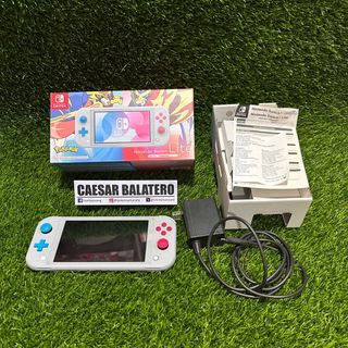 Nintendo Switch Lite Pokémon Zamazenta & Zacian Edition